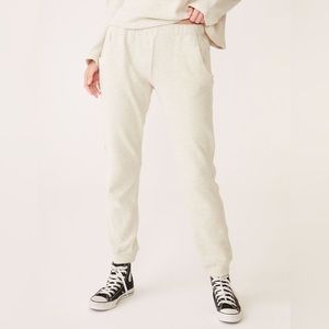 NWT Monrow Thermal Jogger Sweatpants in Eggshell